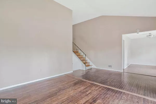 514 GWYNNVALE RD, Baltimore, MD 21208