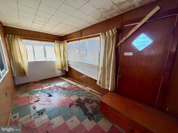 6521 RIDGE RD, Baltimore, MD 21237