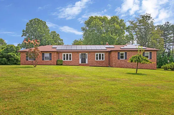 821 W PADONIA RD