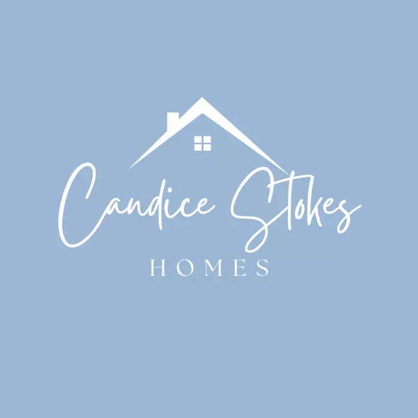 Black and White Feminine Real Estate Logo (50 x 50 mm)