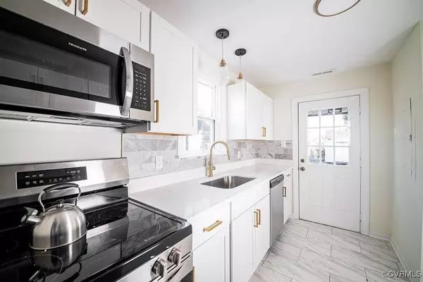 806 N 38th ST, Richmond, VA 23223