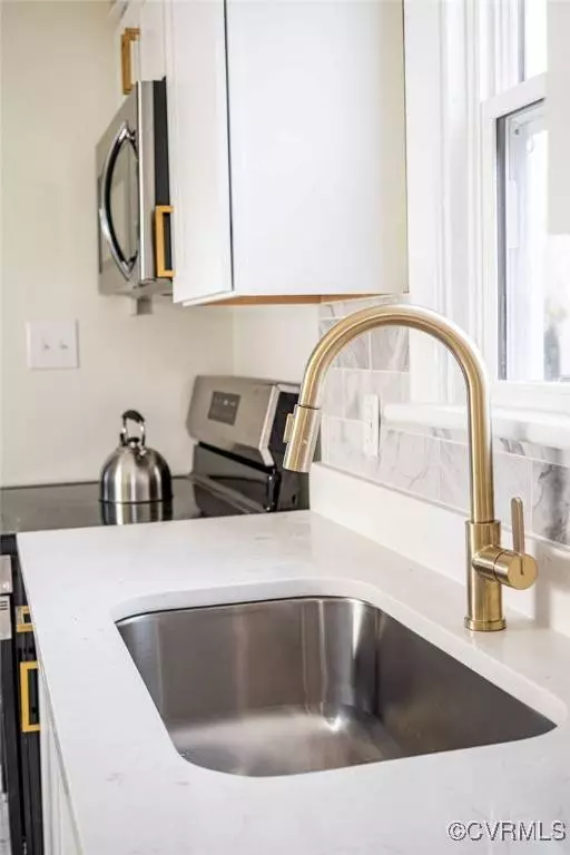 806 N 38th ST, Richmond, VA 23223