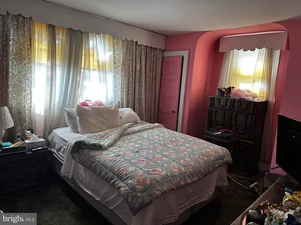 4924 CENTRAL AVE NE, Washington, DC 20019