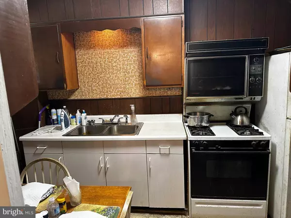 4924 CENTRAL AVE NE, Washington, DC 20019