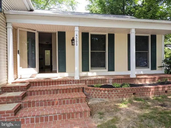 4500 STONE PINE CT, Chantilly, VA 20151
