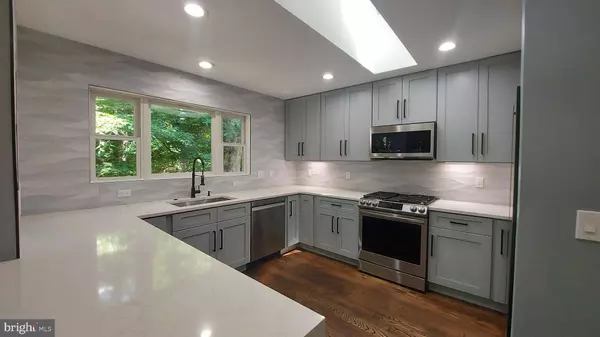 14906 LAUREL POINT LN, Spotsylvania, VA 22551