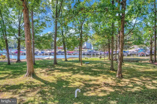 244 WASHINGTON ST, Locust Grove, VA 22508