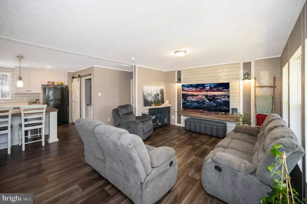 5120 BURR HILL RD, Rhoadesville, VA 22542