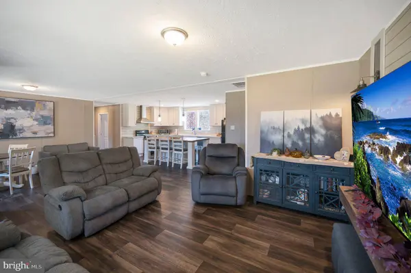 5120 BURR RD, Rhoadesville, VA 22542