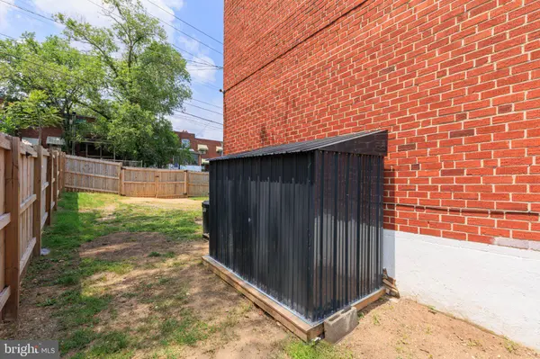 3826 W BAY, Baltimore, MD 21225