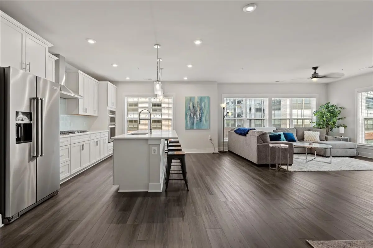 106 Saint Ives Pl #201, Oxon Hill, MD 20745-1454