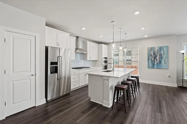 106 Saint Ives Pl #201, Oxon Hill, MD 20745-1454