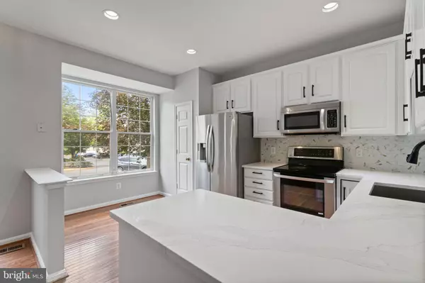 4893 BENECIA LN, Dumfries, VA 22025