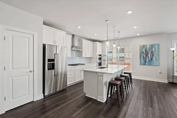 106 Saint Ives Pl #201, Oxon Hill, MD 20745-1454