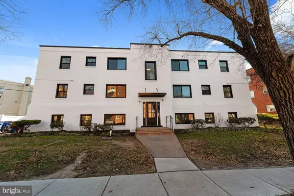 649 NOTABENE DR #12, Alexandria, VA 22305