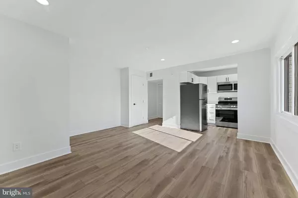 649 NOTABENE DR #12, Alexandria, VA 22305