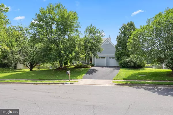 9433 WATERFORD DR, Manassas, VA 20110
