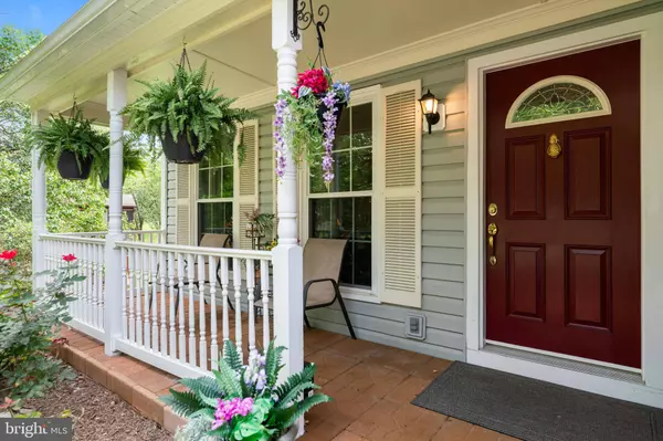 9433 WATERFORD DR, Manassas, VA 20110