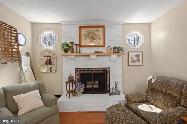 19332 HILLCREST LN, Jeffersonton, VA 22724