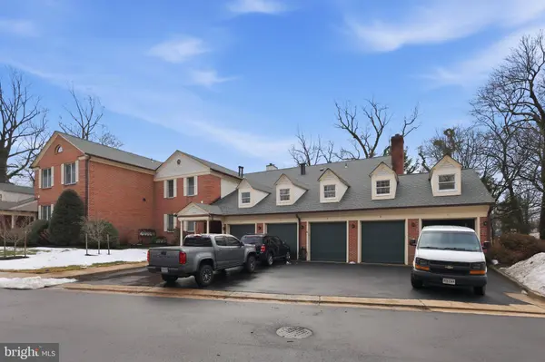 7255 GLEN HOLLOW CT #55/4, Annandale, VA 22003