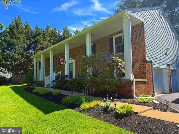7376 WOODSTONE CT, Warrenton, VA 20187