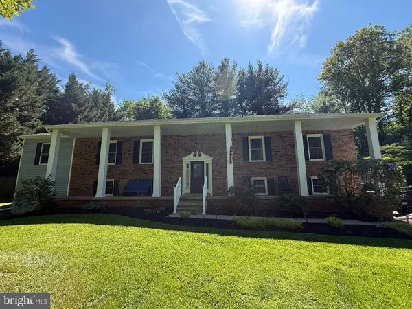 7376 WOODSTONE CT, Warrenton, VA 20187