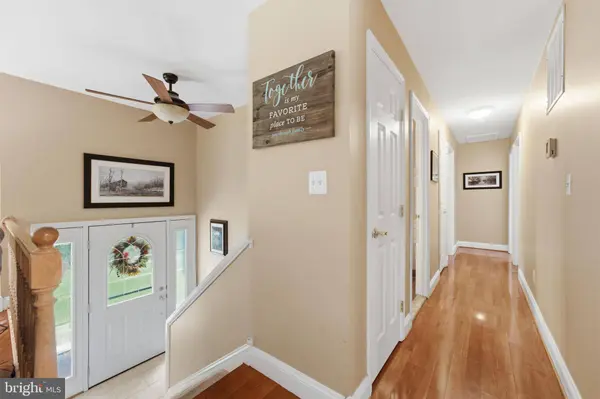 6979 GREAT OAK WAY, Warrenton, VA 20187