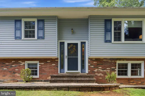 6979 GREAT OAK WAY, Warrenton, VA 20187