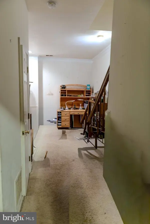 323 LYNN MANOR DR, Rockville, MD 20850