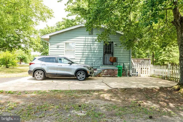 6105 KIRBY RD, Clinton, MD 20735