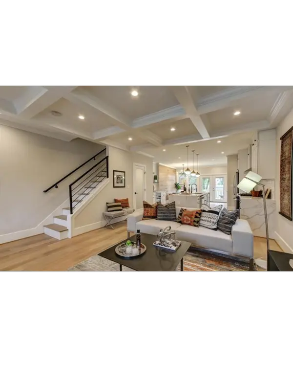 710 Farragut St NW, Washington, DC 20011-4012