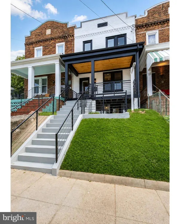 710 FARRAGUT ST NW, Washington, DC 20011
