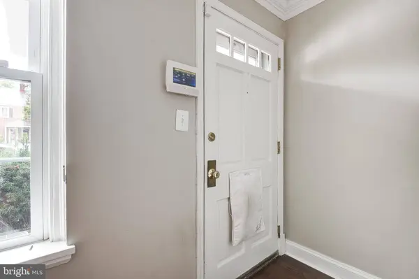 2906 S BUCHANAN ST, Arlington, VA 22206