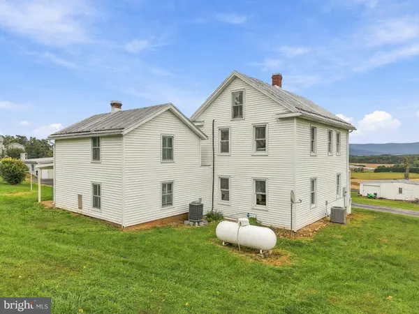 67 LODGE HALL RD, Mount Jackson, VA 22842