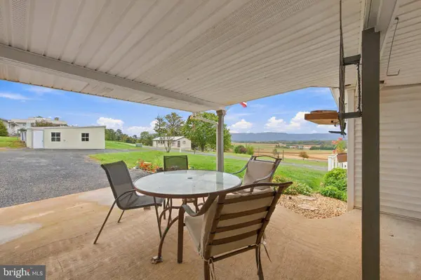 67 LODGE HALL RD, Mount Jackson, VA 22842