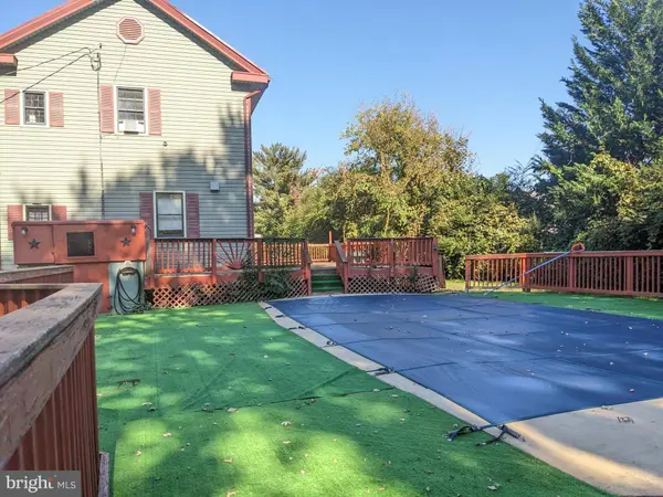 9014 SUDLEY RD, Manassas, VA 20110