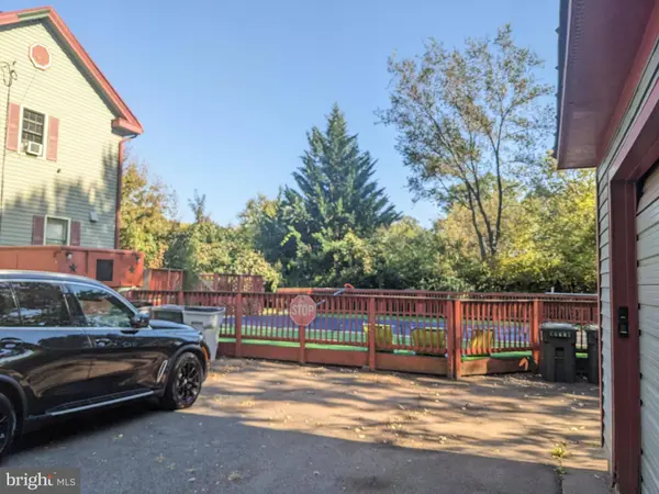 9014 SUDLEY RD, Manassas, VA 20110