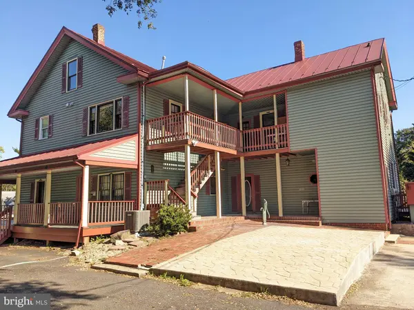 9014 SUDLEY RD, Manassas, VA 20110