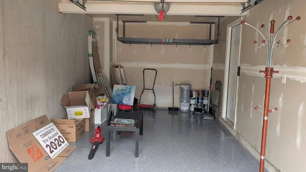 26105 LANDS END DR, Chantilly, VA 20152