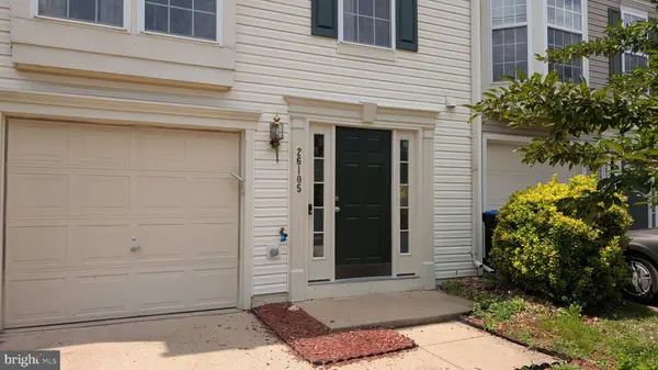 26105 LANDS END DR, Chantilly, VA 20152