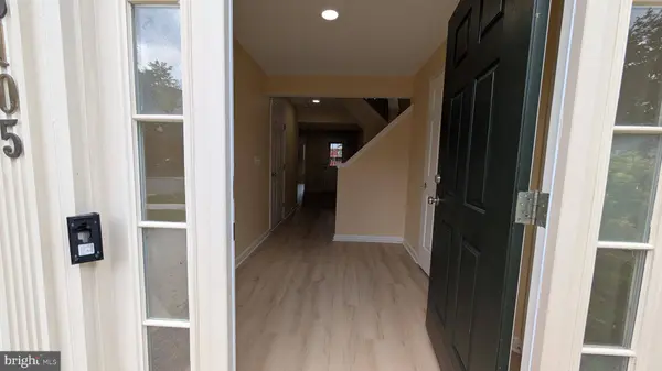 26105 LANDS END DR, Chantilly, VA 20152