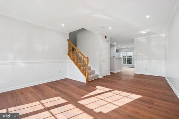 2494 QUICK ST #102, Herndon, VA 20171