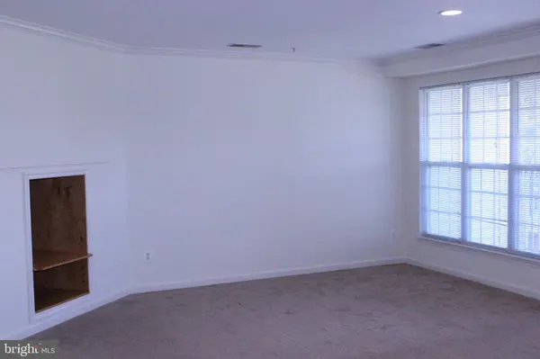 2491 QUICK ST #303, Herndon, VA 20171