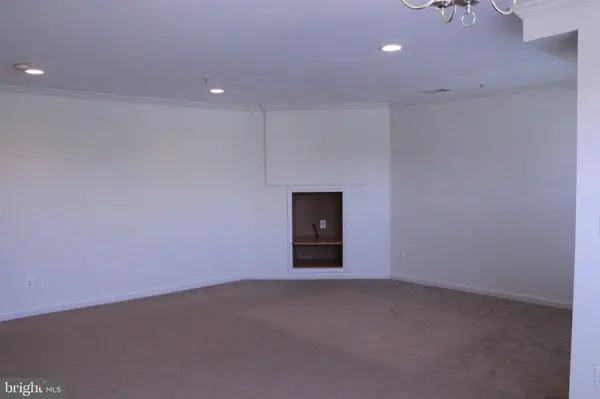 2491 QUICK ST #303, Herndon, VA 20171