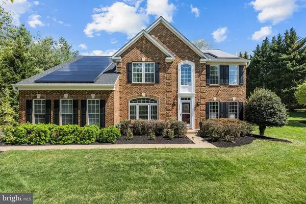 feature image of Can You Sell Your Woodbridge, VA Home With Solar Panels? What Sellers Need to Know