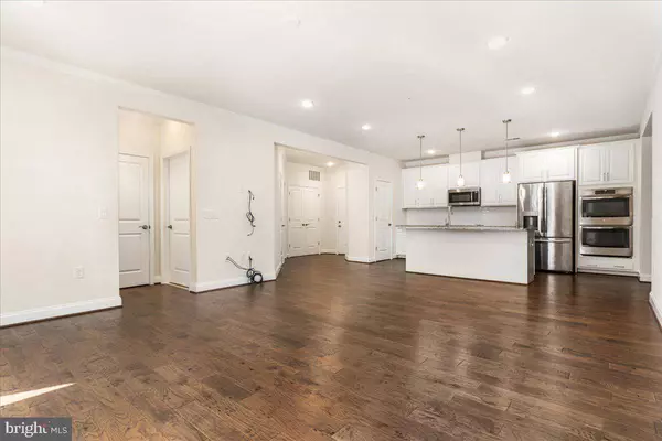 23631 HAVELOCK WALK TER #313, Ashburn, VA 20148