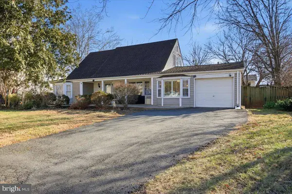 13315 PENNYPACKER LN, Fairfax, VA 22033