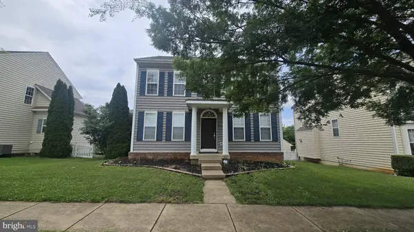 308 BRADDOCK ST, Charles Town, WV 25414