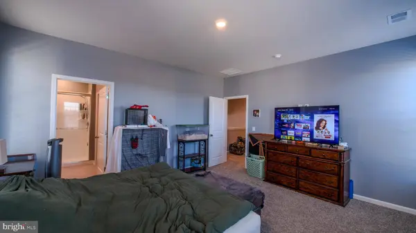 122 CLERKENWELL DR, Stephens City, VA 22655
