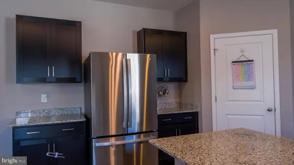 122 CLERKENWELL DR, Stephens City, VA 22655
